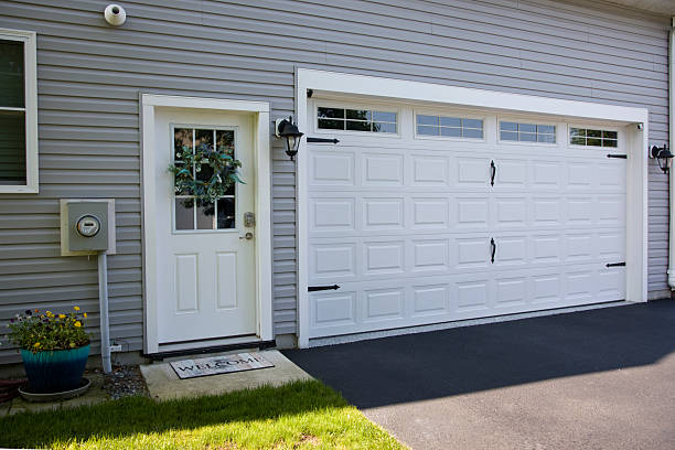 24/7 Emergency Garage Door Panel Replacement experts in Clark County County, OH